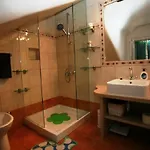 Deluxe Sirena On The With Pool 빌라 수페타르