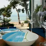 빌라 Deluxe Sirena On The With Pool 수페타르