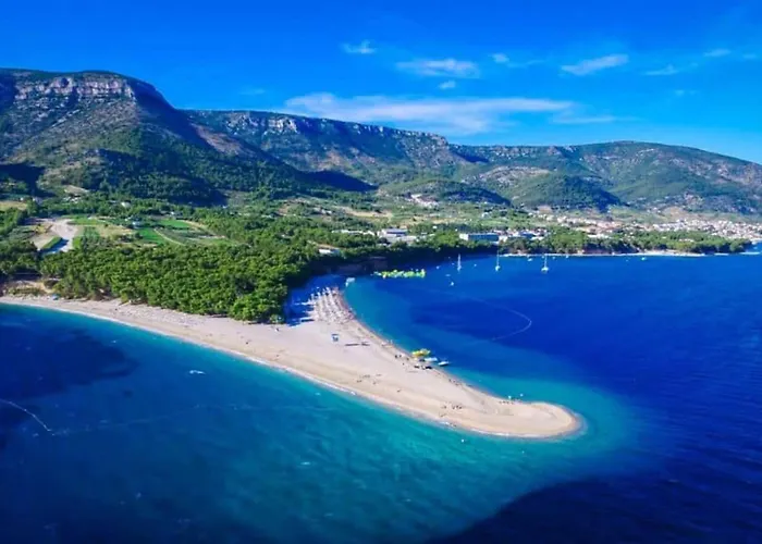 Vila Deluxe Sirena On The With Pool Supetar