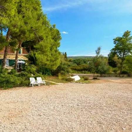 Deluxe Sirena On The With Pool Villa Supetar