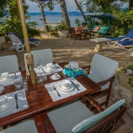 Deluxe Sirena On The With Pool Villa