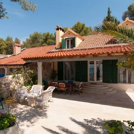 Villa Deluxe Sirena On The With Pool