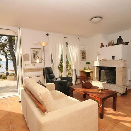 Deluxe Sirena On The With Pool * Supetar