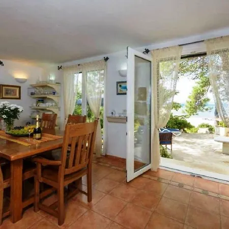 Deluxe Sirena On The With Pool Villa